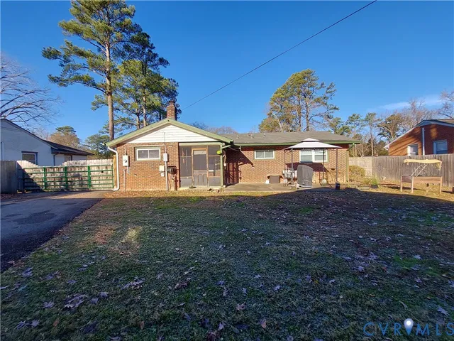 $275,000 | 210 Stuttaford Drive, Sandston, VA 23150