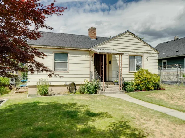 $325,000 | 4411 North Howard Street, Spokane, WA 99205