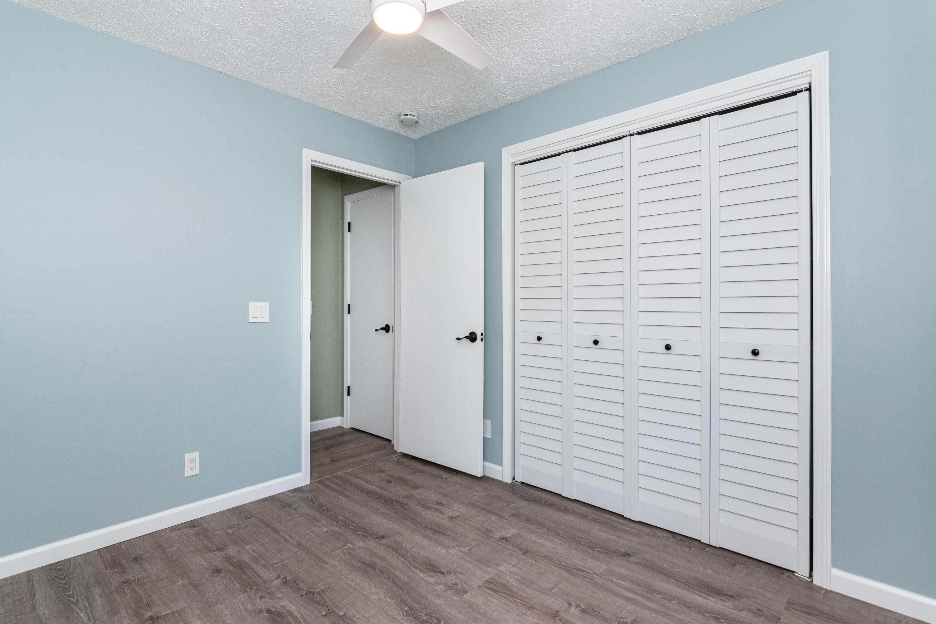 14227 Sheldon Road Belleville, MI 48111 - Photo 19 of 53 032_17