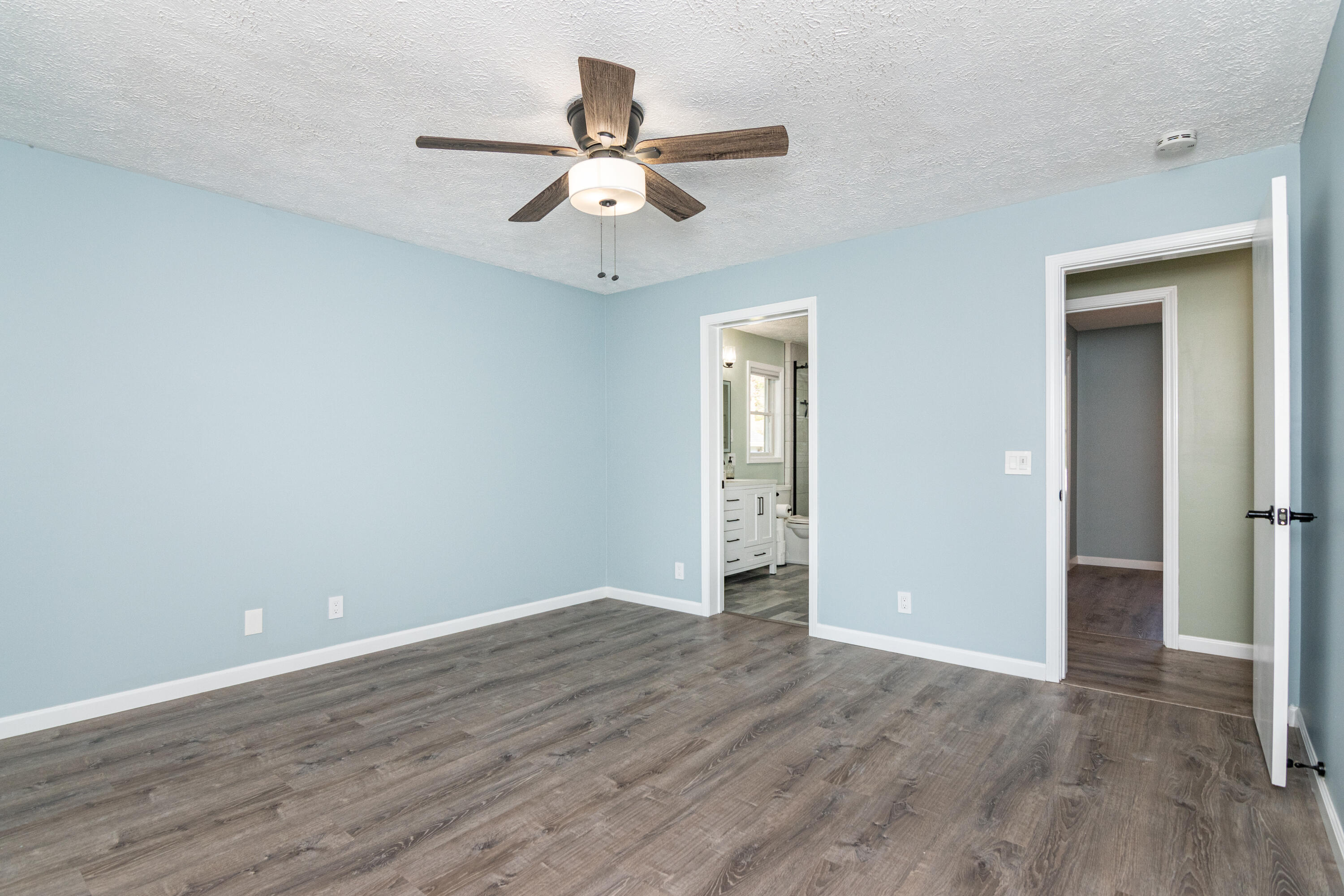 14227 Sheldon Road Belleville, MI 48111 - Photo 21 of 53 034_12