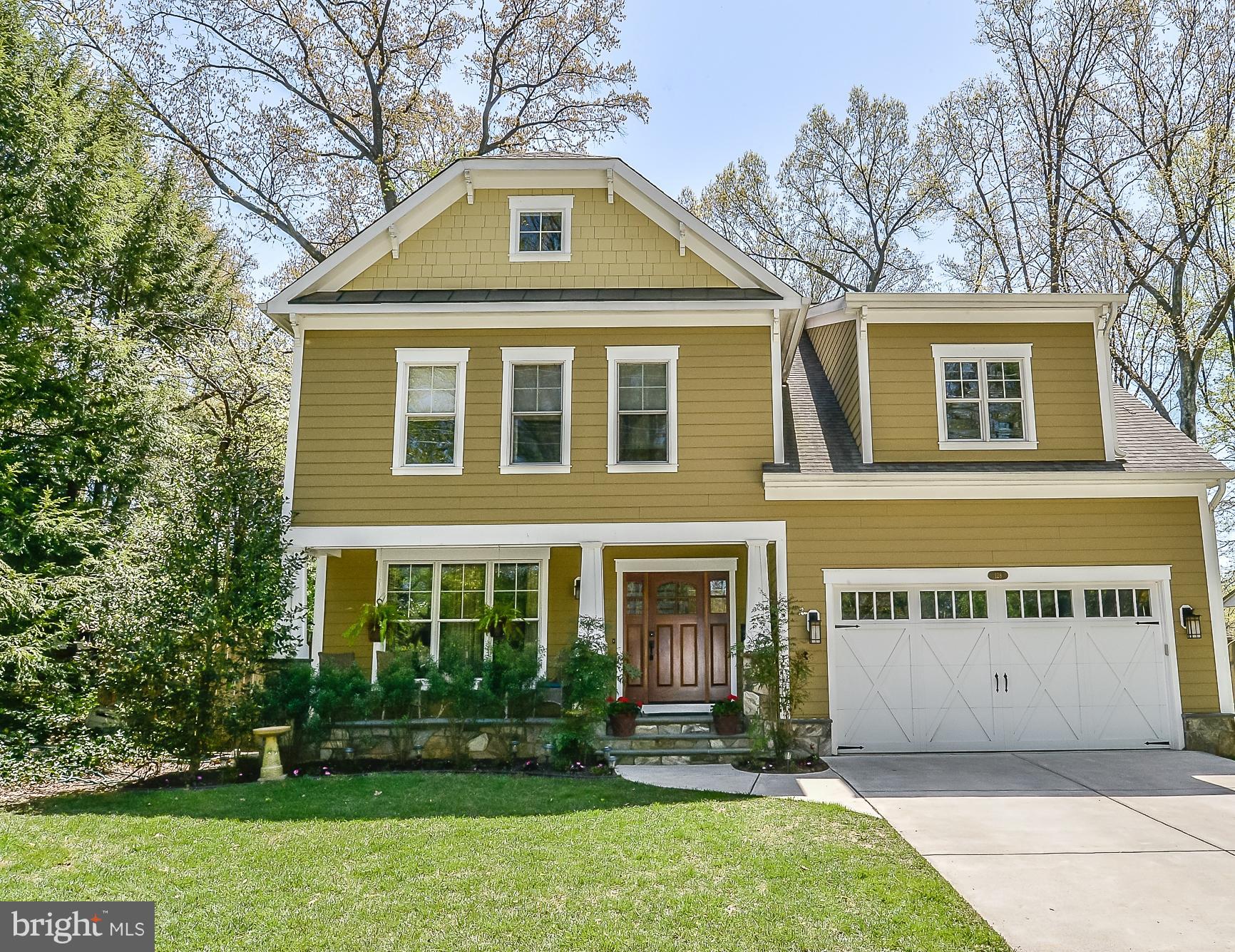 128 Kingsley Road Southwest Vienna, VA 22180 - Photo 1 of 29 Front Exterior
