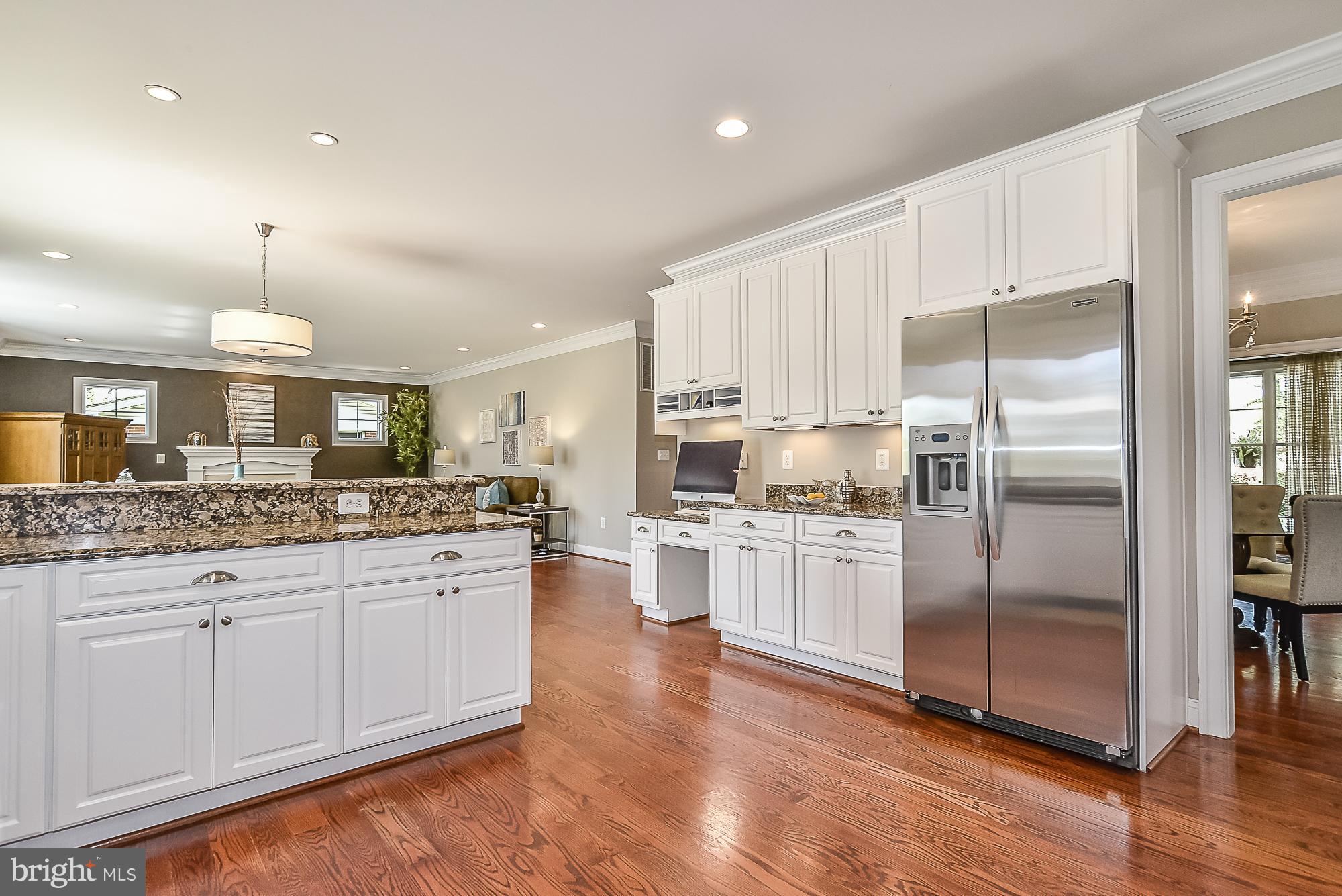 128 Kingsley Road Southwest Vienna, VA 22180 - Photo 10 of 29 Kitchen