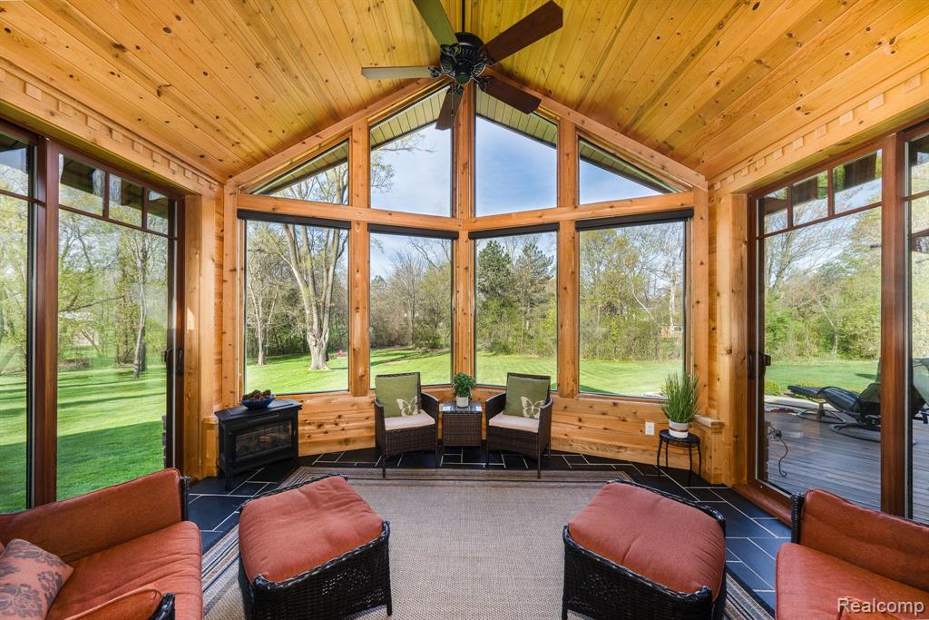 3248 Hickory Lawn Road Rochester Hills, MI 48307 - Photo 17 of 25