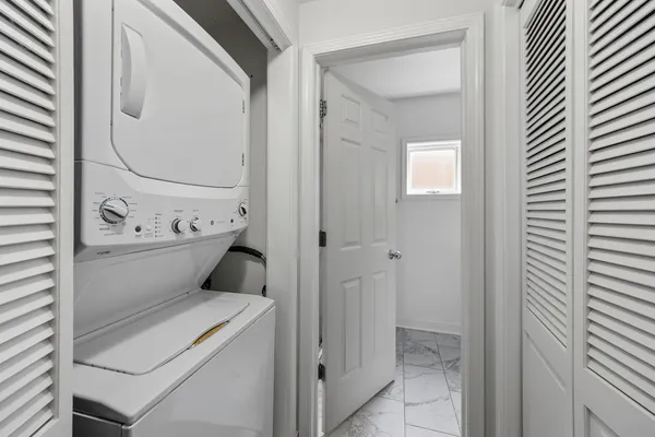 $4,500 | 811 West Superior Street, Unit 4, Chicago, IL 60642