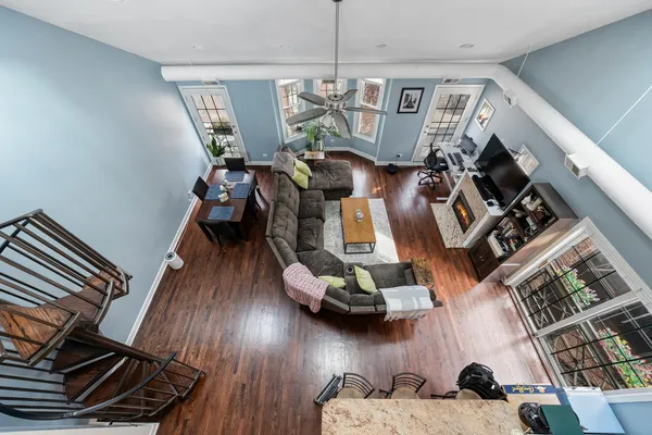 $4,500 | 811 West Superior Street, Unit 4, Chicago, IL 60642