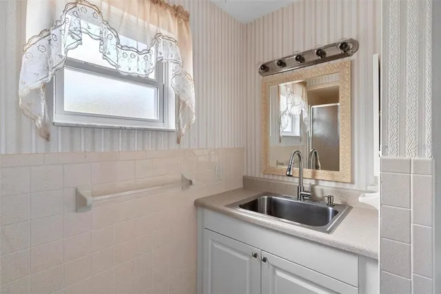 $299,900 | 3005 Garden Road, Eustis, FL 32726