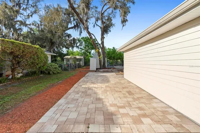 $299,900 | 3005 Garden Road, Eustis, FL 32726