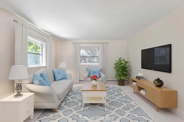 $725,000 | 4 Hillside Road, Gloucester, MA 01930