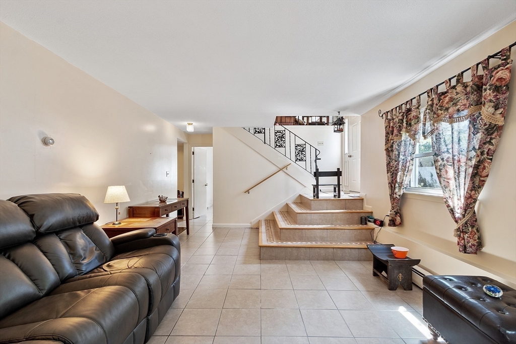 4 Hillside Road Gloucester, MA 01930 - Photo 16 of 20