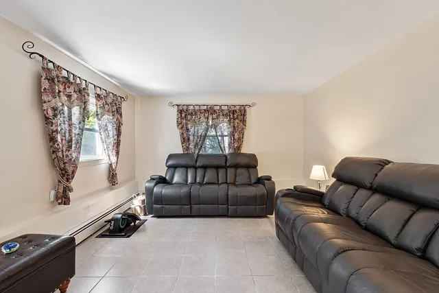 $725,000 | 4 Hillside Road, Gloucester, MA 01930