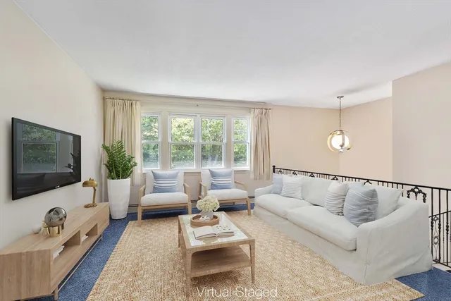 $725,000 | 4 Hillside Road, Gloucester, MA 01930