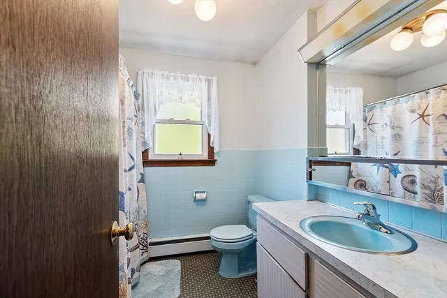 $725,000 | 4 Hillside Road, Gloucester, MA 01930