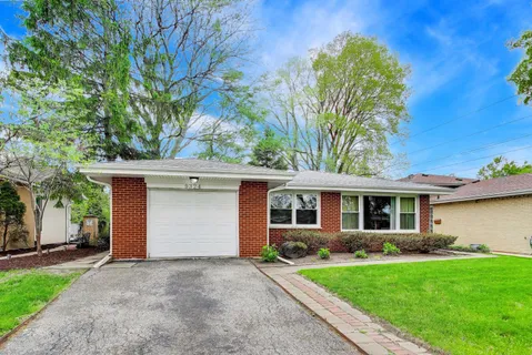 $489,000 | 9324 Linder Avenue, Morton Grove, IL 60053