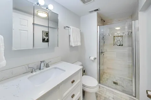 $489,000 | 9324 Linder Avenue, Morton Grove, IL 60053