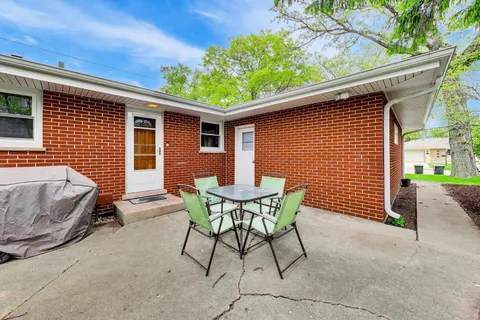 $489,000 | 9324 Linder Avenue, Morton Grove, IL 60053