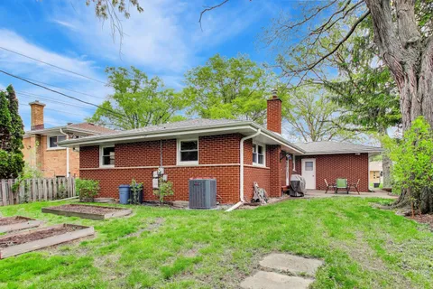 $489,000 | 9324 Linder Avenue, Morton Grove, IL 60053