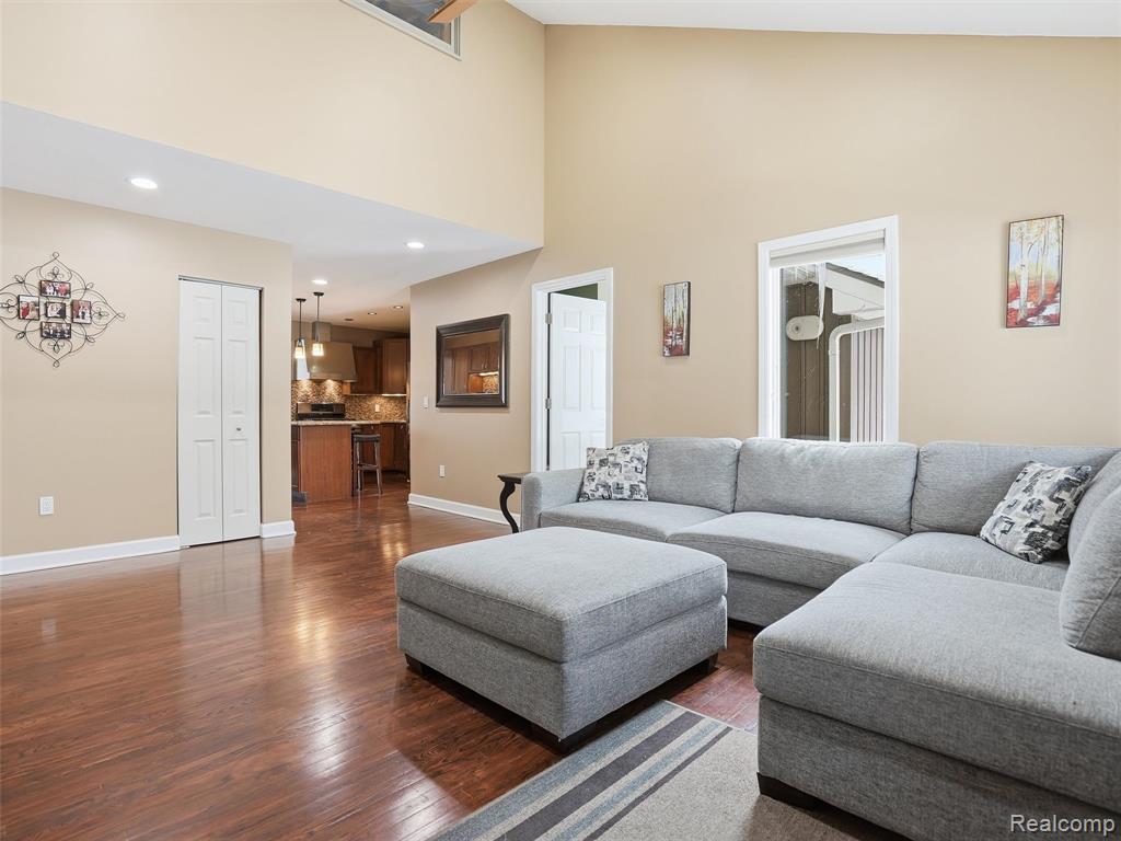 58106 Delmar Washington, MI 48094 - Photo 5 of 40