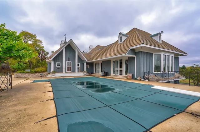 $3,798,000 | 3901 Moe Road, Mount Horeb, WI 53572