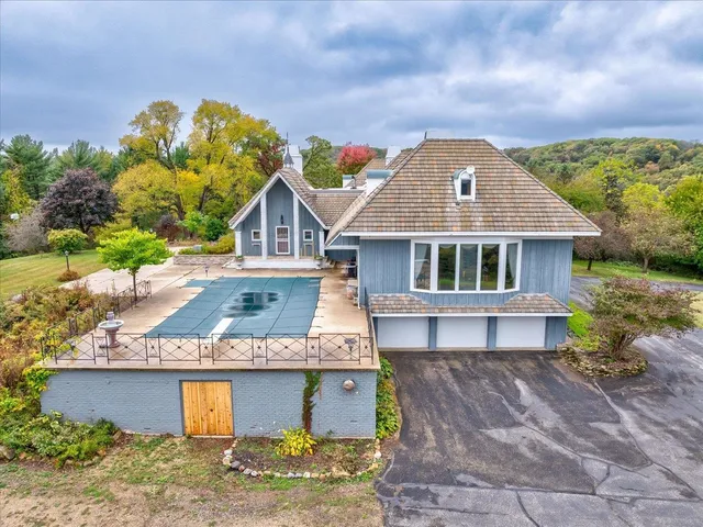 $3,798,000 | 3901 Moe Road, Mount Horeb, WI 53572
