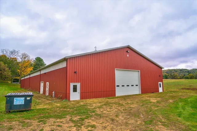 $3,798,000 | 3901 Moe Road, Mount Horeb, WI 53572