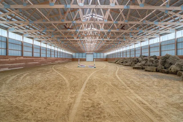 $3,798,000 | 3901 Moe Road, Mount Horeb, WI 53572