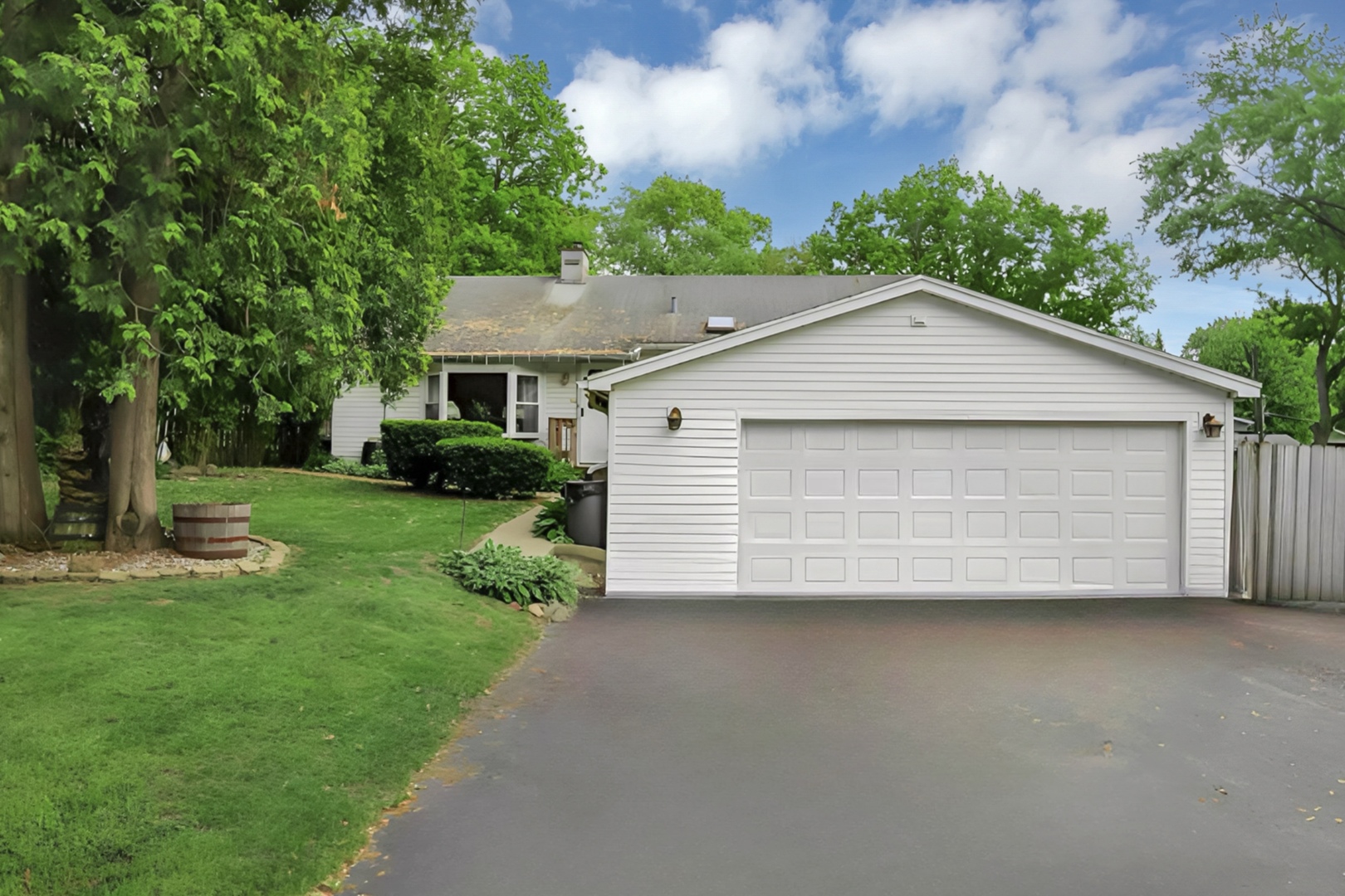 17963 West Greentree Road Grayslake, IL 60030 - Photo 2 of 17 Gallery Image 2