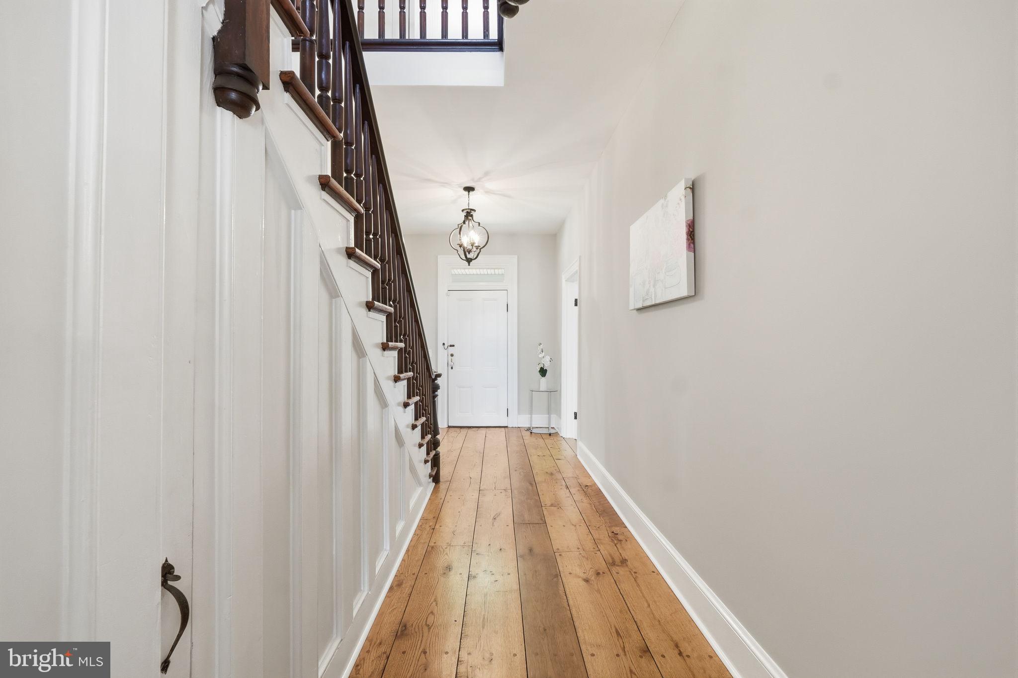 15715 Avery Road Rockville, MD 20855 - Photo 35 of 116 Front Hallway