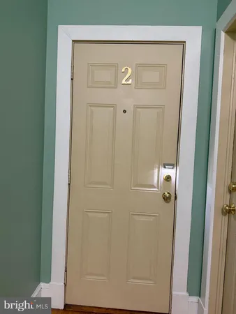 $1,100 | 3 South Church Street, Unit 202, Berryville, VA 22611