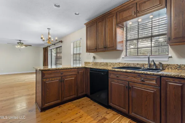 $298,000 | 337 Fairview Drive, Biloxi, MS 39531