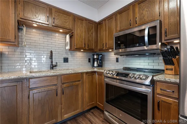 $215,000 | 103 Rock Dove Lane, Unit 1A, Camdenton, MO 65020