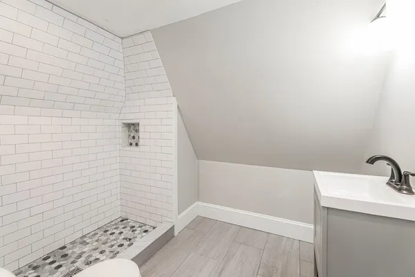 $4,500 | 52 Maple Street, Unit 2, Boston, MA 02136