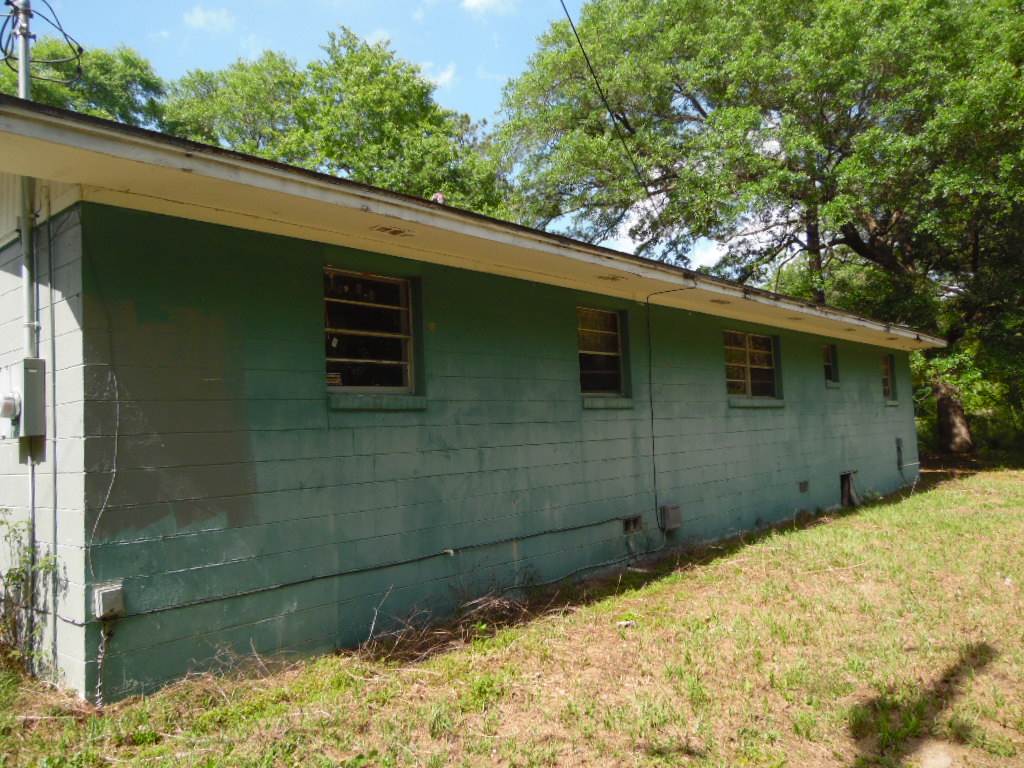68 Axie Smith Road Quincy, FL 32352 - Photo 1 of 21 Gallery Image 1
