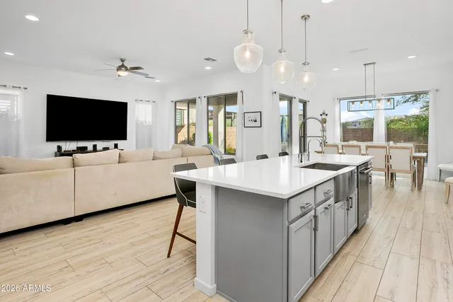 $850,000 | 2819 East Los Gatos Drive, Phoenix, AZ 85050