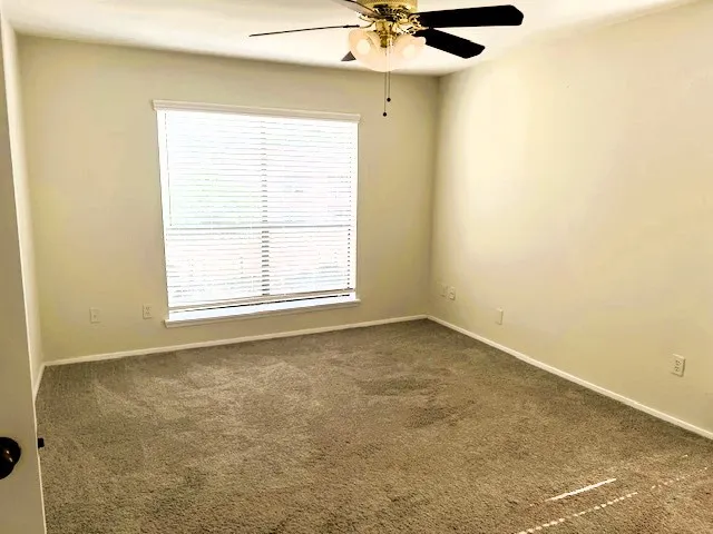 $1,200 | 2025 Augusta Drive, Unit 804, Houston, TX 77057