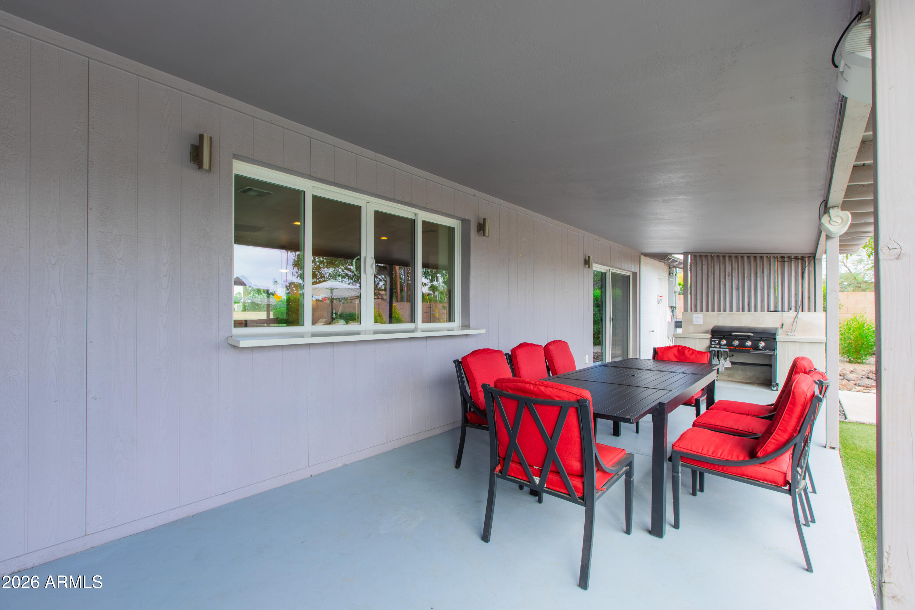 5541 East Cheery Lynn Road Phoenix, AZ 85018 - Photo 53 of 69 a view of a dining room with furniture and window