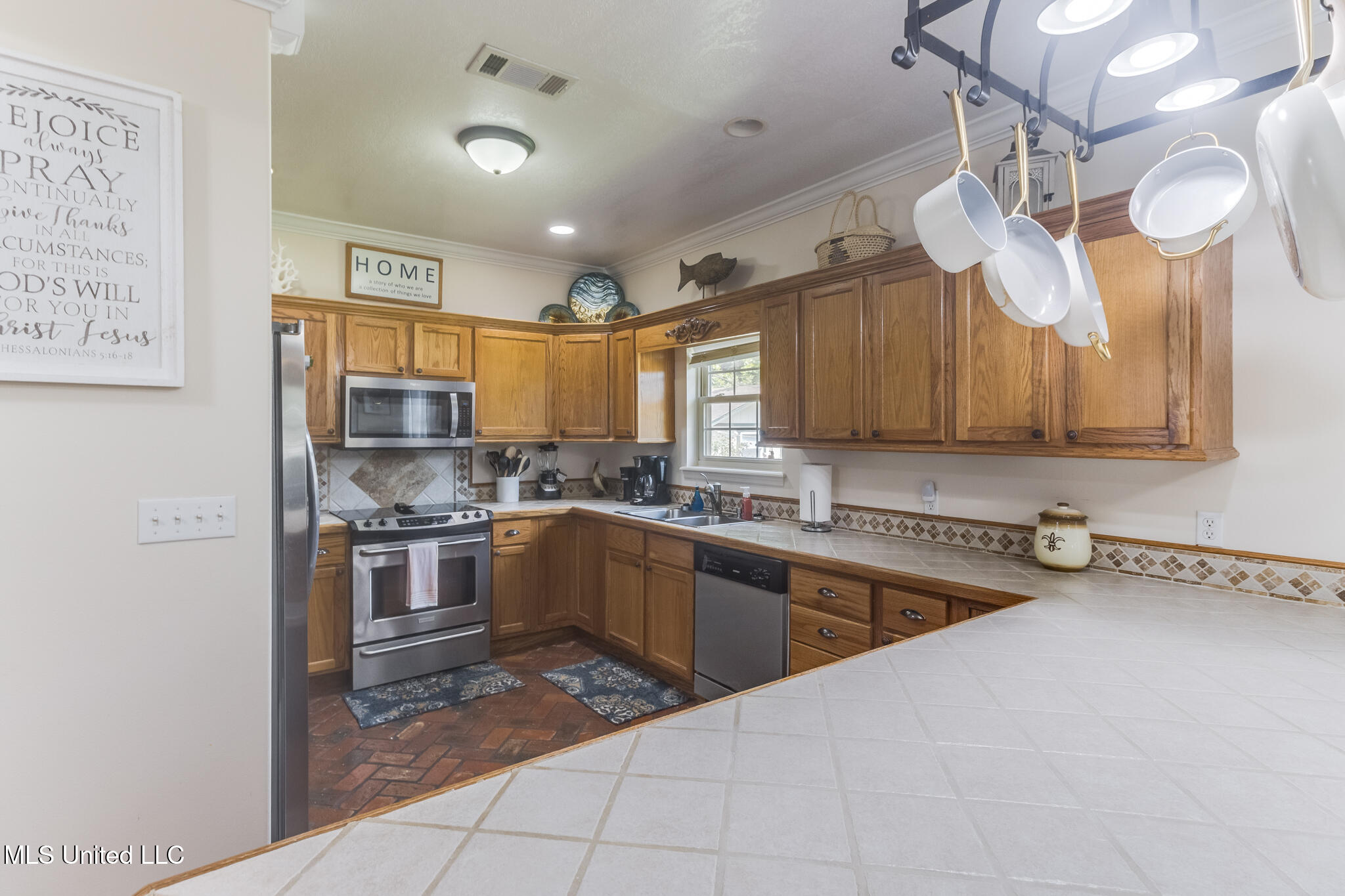 3174 Race Track Road D'Iberville, MS 39540 - Photo 18 of 31 IMG_0793