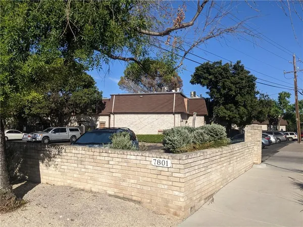 $975 | 7801 Shoal Creek Boulevard, Unit 144, Austin, TX 78757