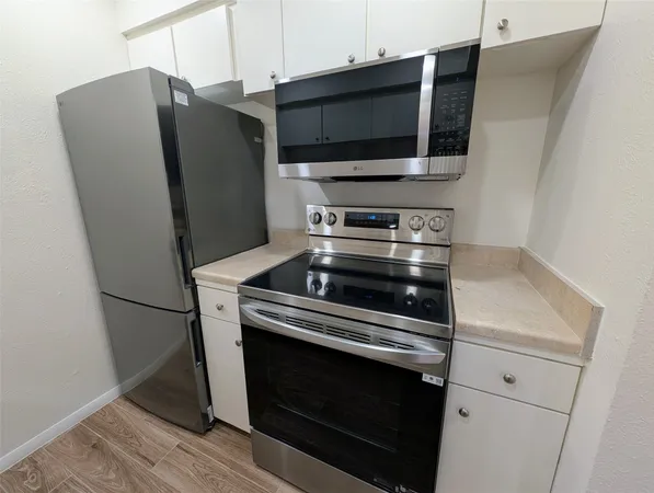 $975 | 7801 Shoal Creek Boulevard, Unit 144, Austin, TX 78757