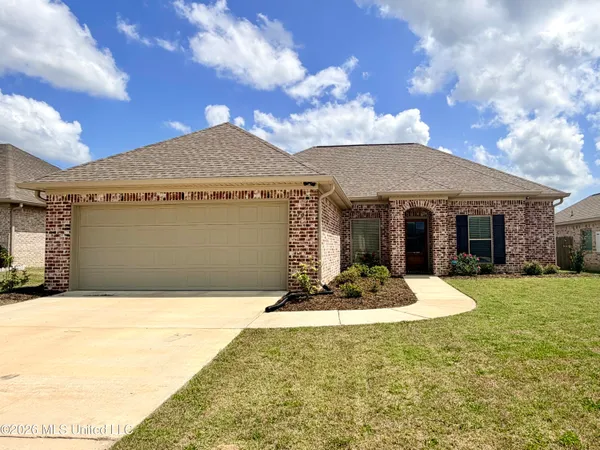 $290,000 | 704 Cottonwood Way, Pearl, MS 39208