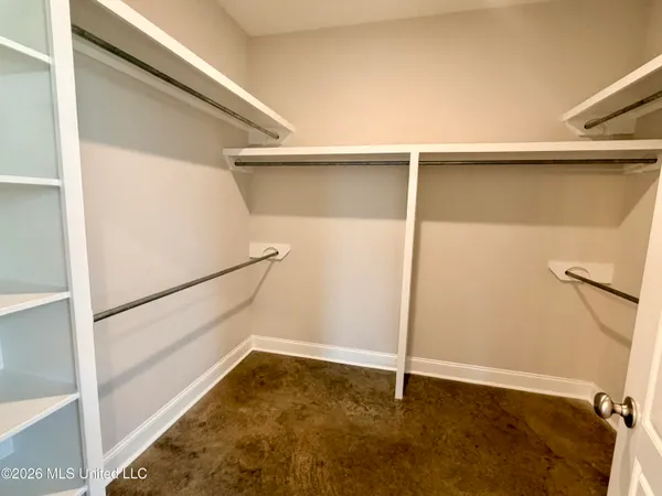 $290,000 | 704 Cottonwood Way, Pearl, MS 39208