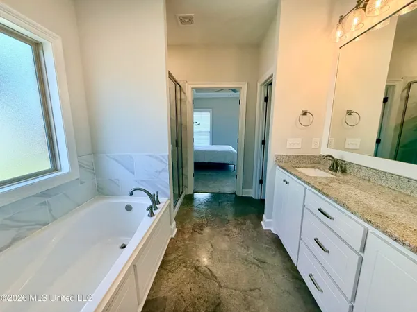 $290,000 | 704 Cottonwood Way, Pearl, MS 39208