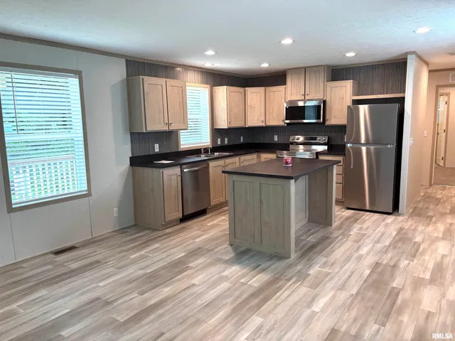 $75,900 | 1515 North Lincoln Avenue, Unit 68, Springfield, IL 62702