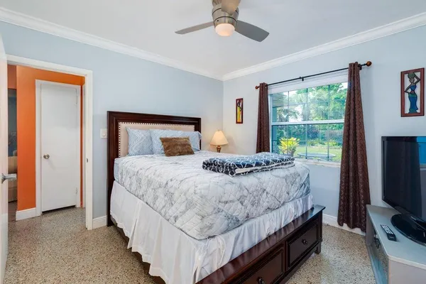 $4,000 | 145 Southeast 3rd Avenue, Boynton Beach, FL 33435