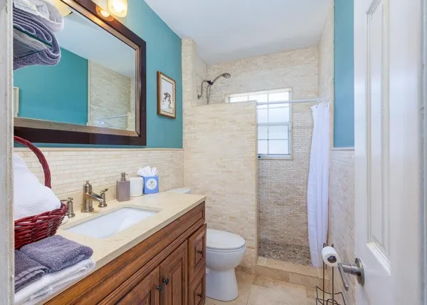 $4,000 | 145 Southeast 3rd Avenue, Boynton Beach, FL 33435