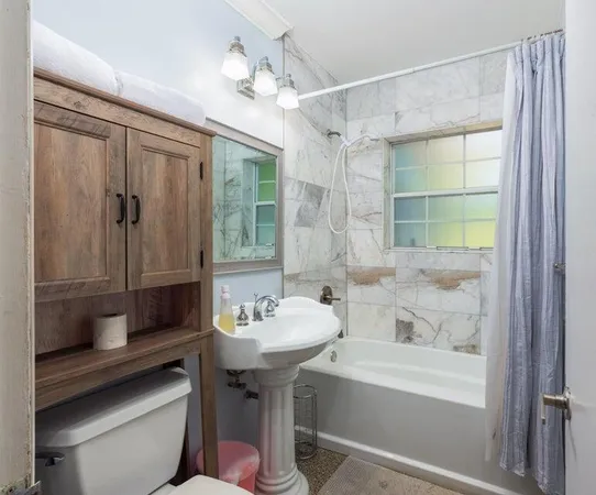 $4,000 | 145 Southeast 3rd Avenue, Boynton Beach, FL 33435