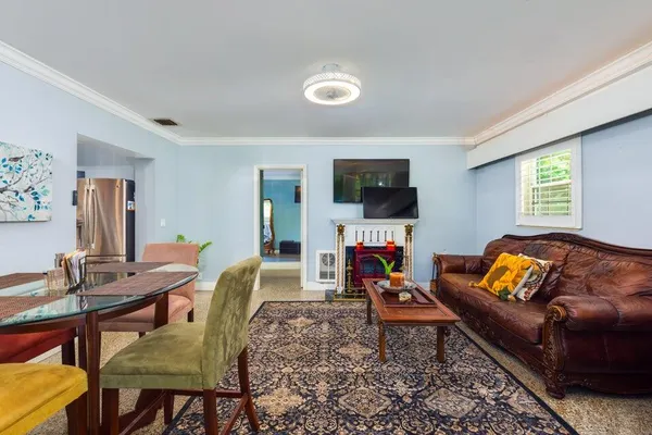 $4,000 | 145 Southeast 3rd Avenue, Boynton Beach, FL 33435