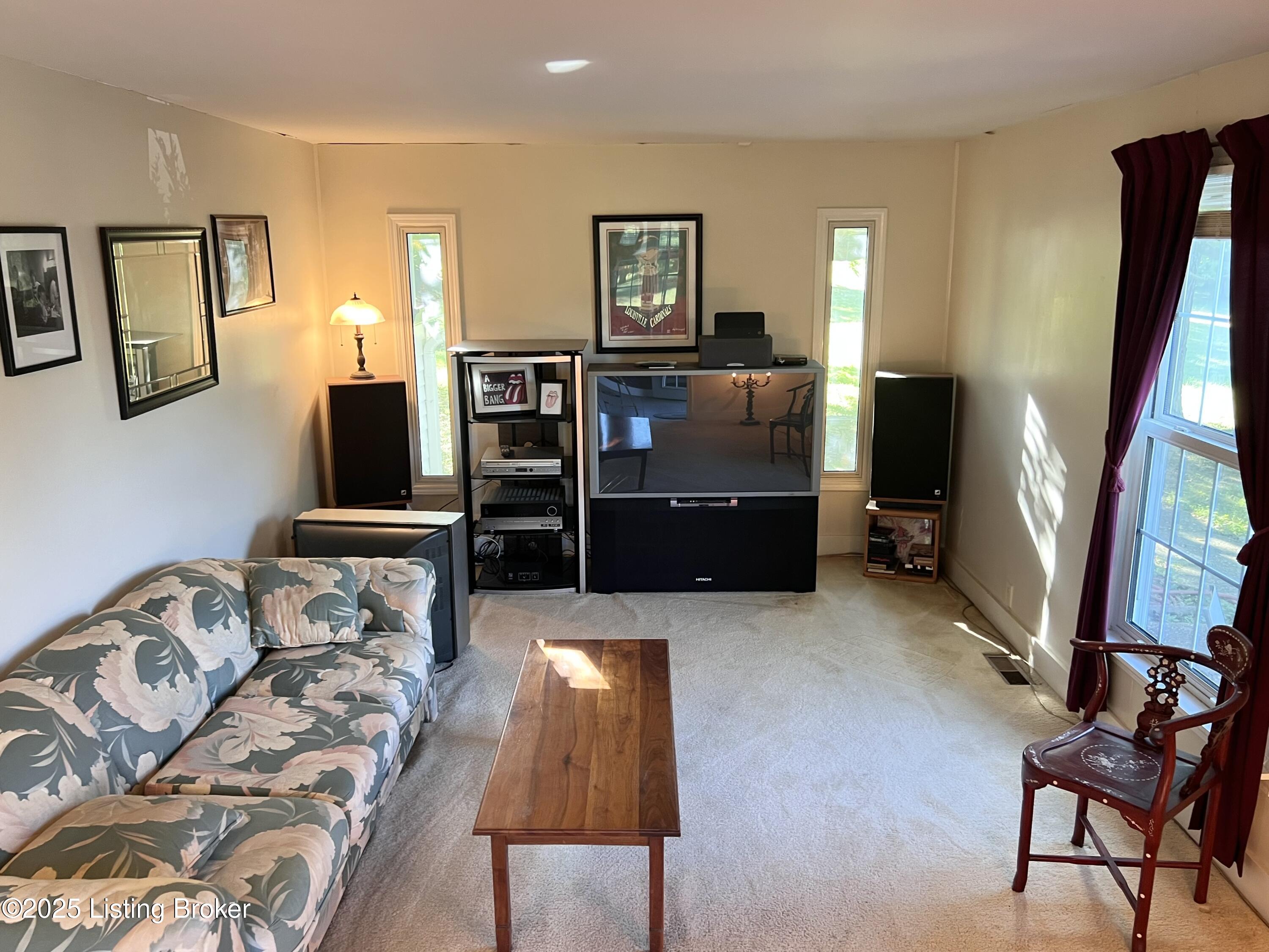 9101 Fairmount Road Louisville, KY 40291 - Photo 10 of 53 bonus room/office