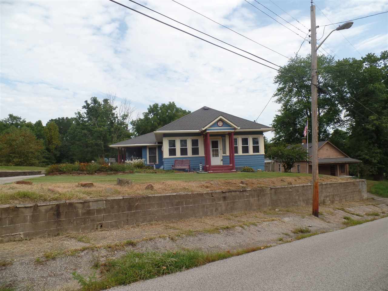 292 North Cold Springs Road Bloomfield, IN 47424 - Photo 25 of 32 Gallery Image 25