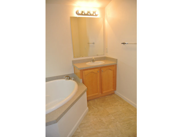 2900 Fairview Road, Unit 58 Hollister, CA 95023 - Photo 18 of 25 Gallery Image 18