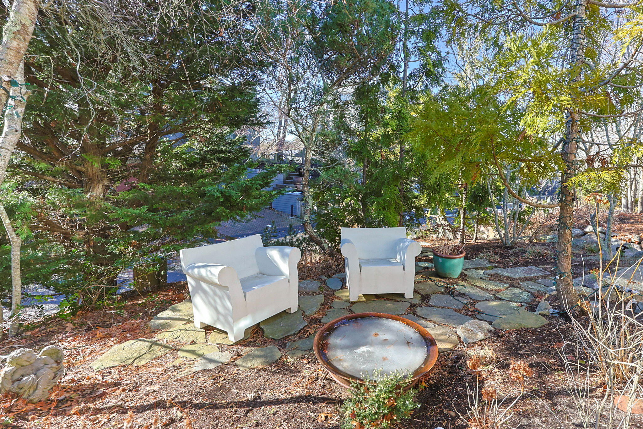 9 Thistlemore Road Provincetown, MA 02657 - Photo 9 of 44 1000014892